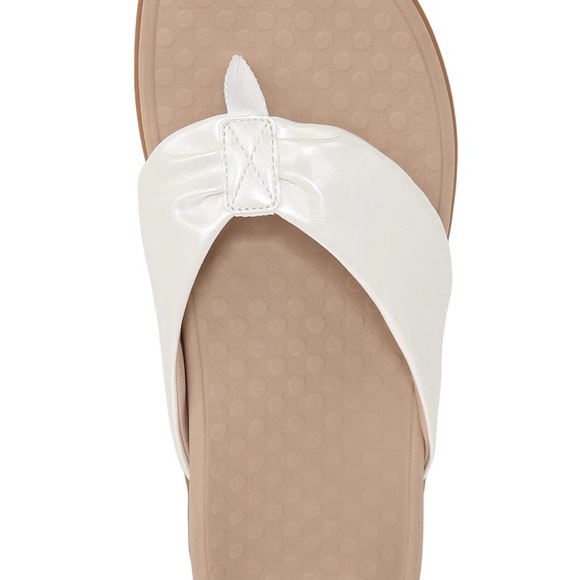 Vionic White and Tan Women's Orthotic Sandals - Picture 4 of 8